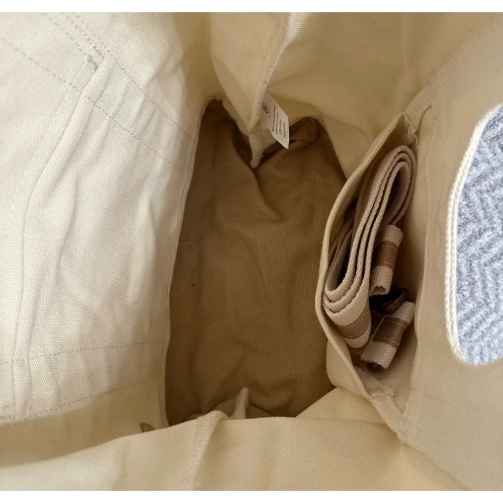 NWT Wantable Canvas Tote Bag Cream Tan Cotton Crossbody Strap